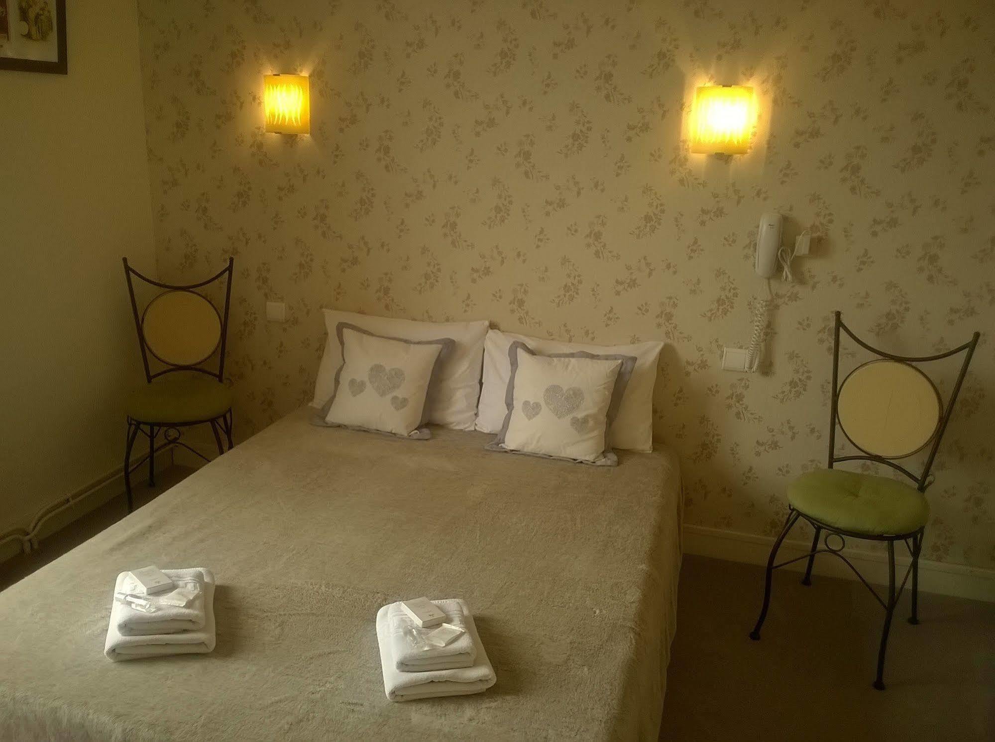 Hotel California Vichy Eksteriør billede