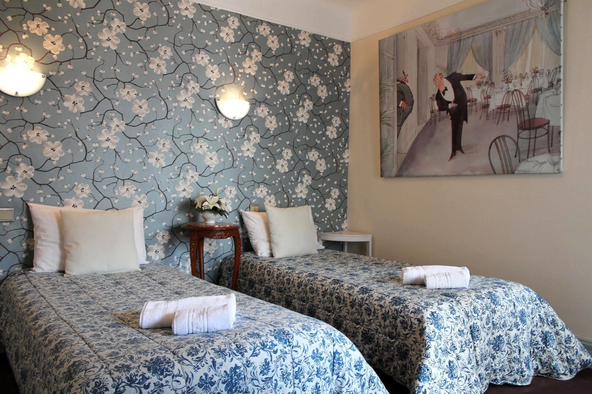Hotel California Vichy Eksteriør billede